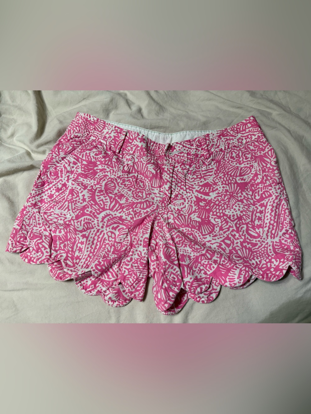 Lilly Pulitzer Pink and White Scalloped Hem Shorts